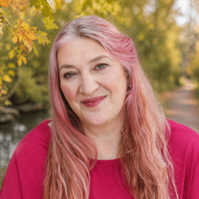 Lynda Martin Profile with background